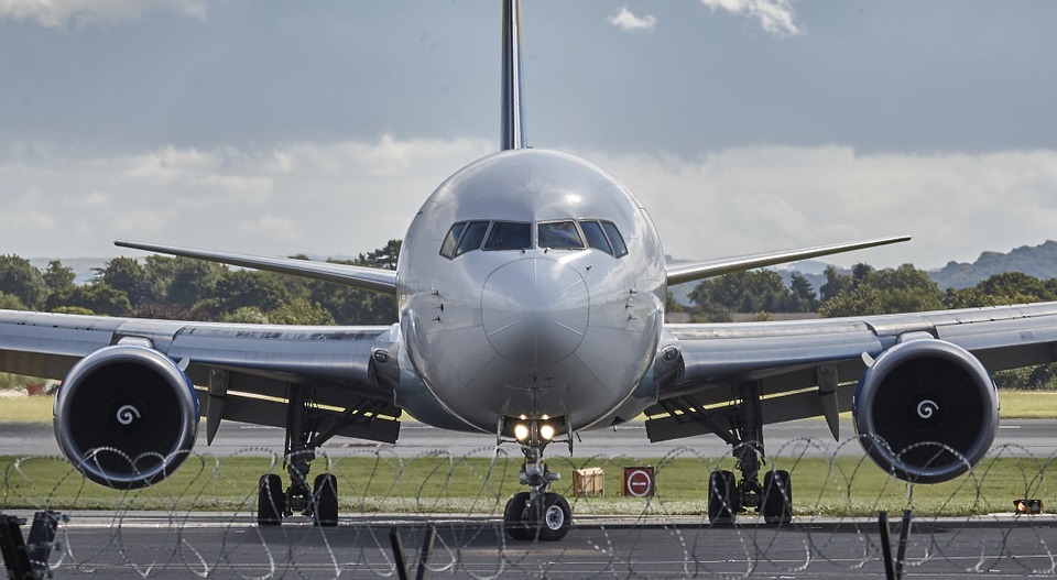 Scopri di più sull'articolo Alitalia aumenta i prezzi per l’estate, MDC: “Assurdità che ha come unico effetto quello di allontanare i consumatori verso altri operatori”