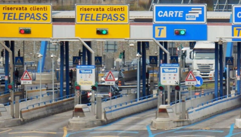 Scopri di più sull'articolo TELEPASS E ASSOCIAZIONI DEI CONSUMATORI: AVVIATO UN PERCORSO CONDIVISO PER LA CARTA DELLA QUALITA’, IL MONITORAGGIO DEI SERVIZI E LA CONCILIAZIONE PARITETICA